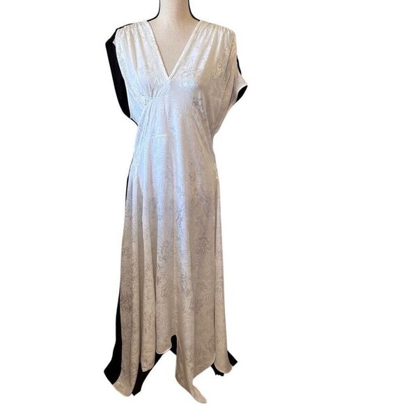 Top Shop Ivory & Black Colorblock Asymmetric Hem Maxi Dress Sz 2 Whimsygoth - Picture 2 of 15